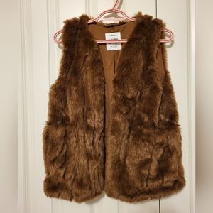 New without tags size 11/12 Zara kids fur vest